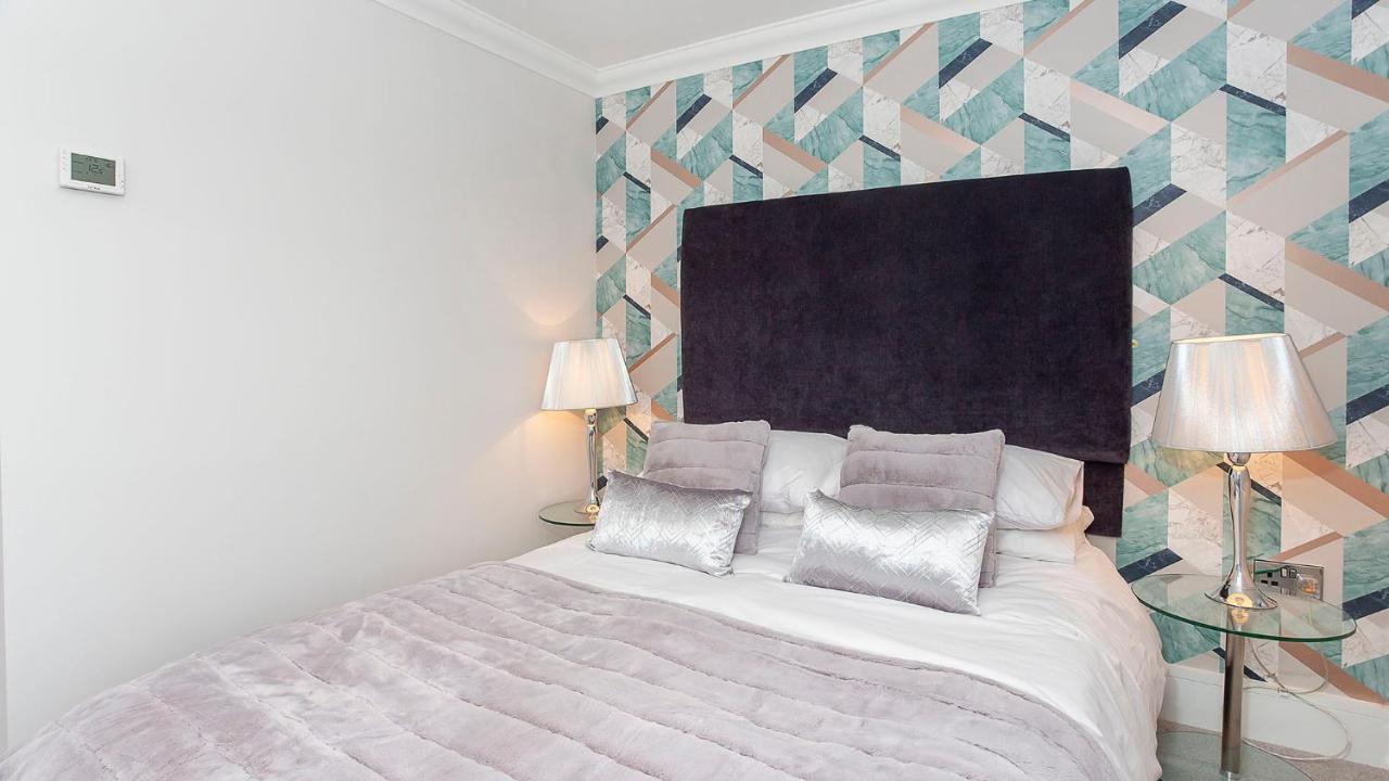The Atico Spacious Duplex Luxury Apartment-free Parking Apartment *